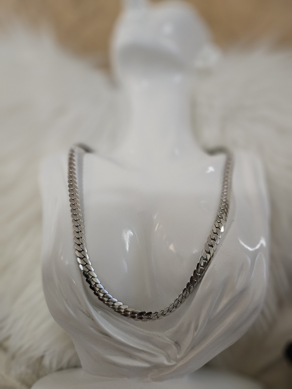 Classic Stainless Silver Cuban Link Necklace for Men Or Women